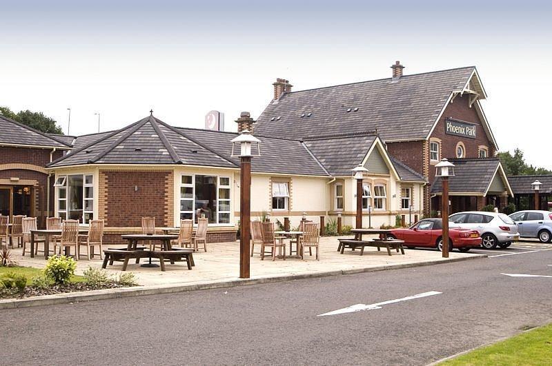 Premier Inn Glasgow Airport Paisley Exterior photo